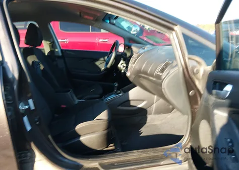 2017 Kia Forte Lx z USA, uszkodzony, nr VIN 3KPFK4A75HE121777